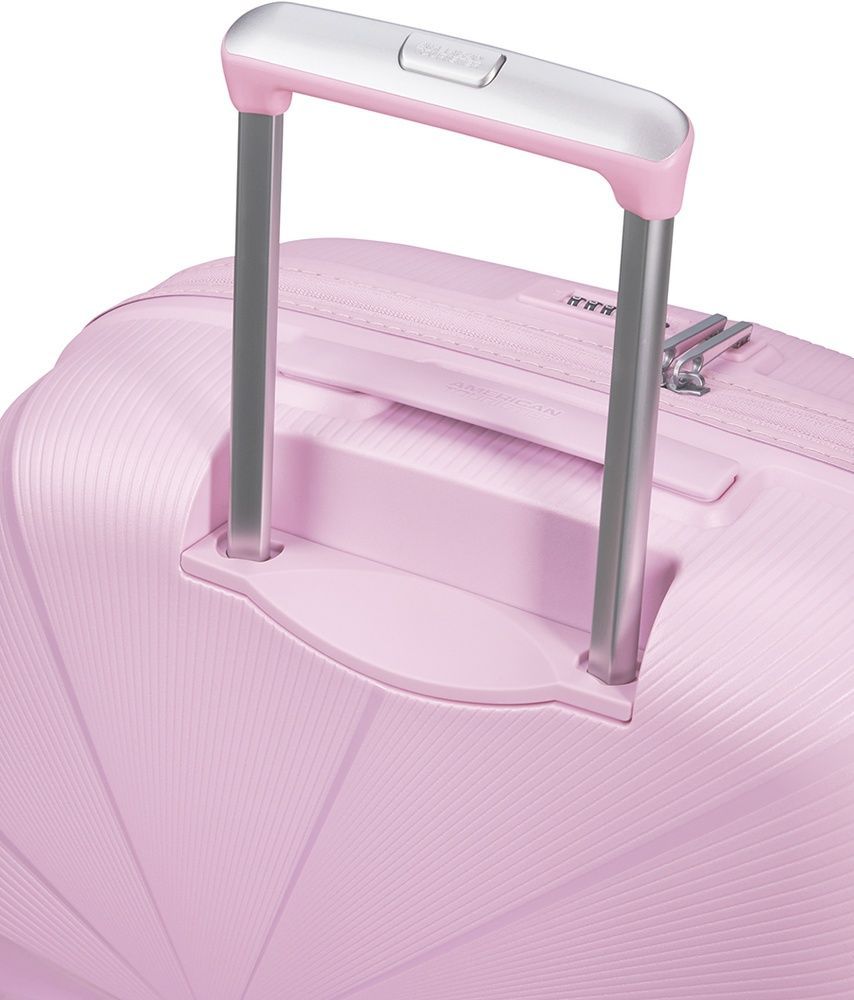 Чемодан American Tourister Starvibe из полипропилена на 4-х колесах MD5*003 Metallic Pastel Lavender (средний)