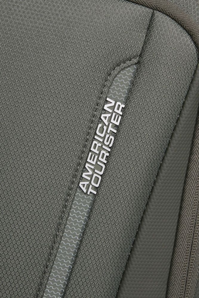 Валіза American Tourister Wanderlite текстильна на 2-х колесах MJ6*004 Dark Khaki (мала)