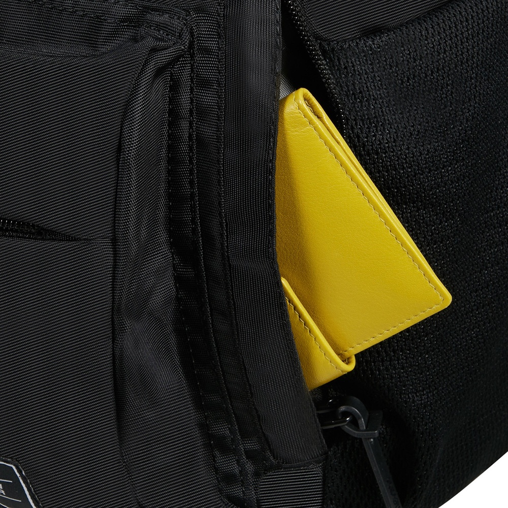 Рюкзак жіночий з відділенням для ноутбука до 15.6" American Tourister Urban Groove UG25 24G*057 Black