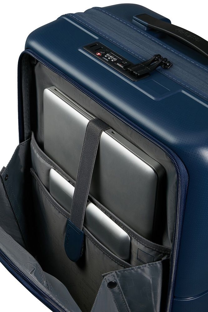 Валіза American Tourister Dashpop з відділенням для ноутбука до 15,6" із поліпропілену на 4-х колесах MG5*004;11 Midnight Blue (мала)