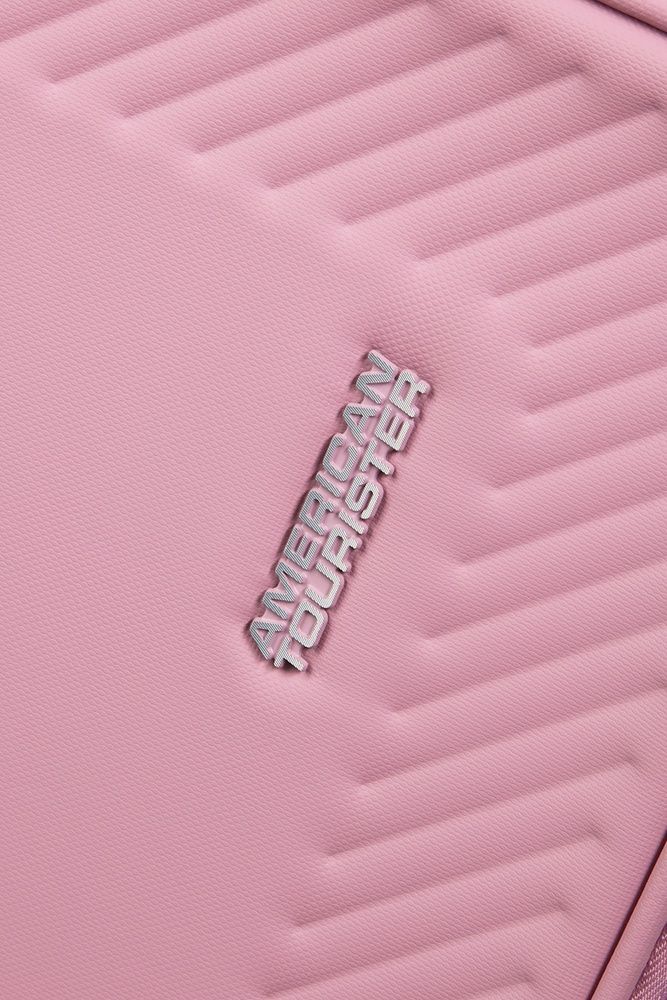 Чемодан American Tourister Dashpop с отделением для ноутбука до 15,6" из полипропилена на 4-х колесах MG5*004;81 Lilas Pink (малый)