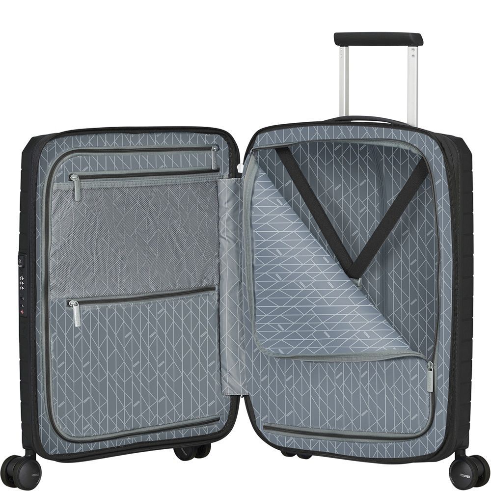 Чемодан American Tourister FastForward из полипропилена на 4-х колесах MI0*001 Flash Black (малый)