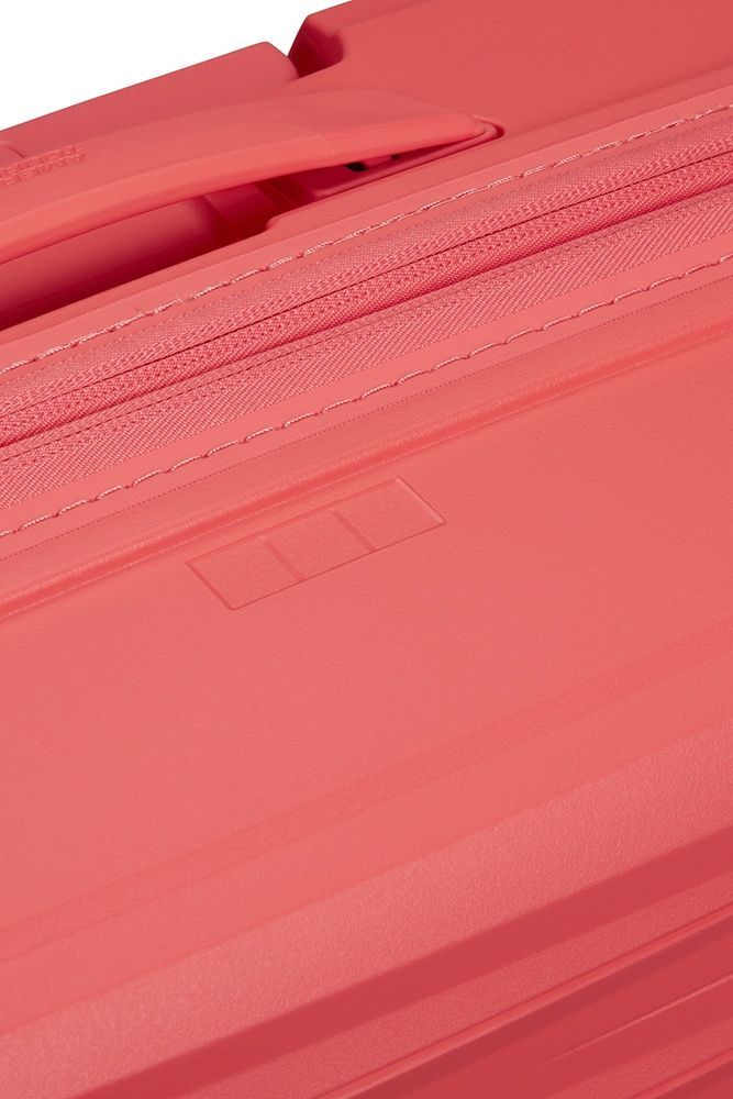 Чемодан American Tourister FastForward из полипропилена на 4-х колесах MI0*003 Sunset Coral (большой)