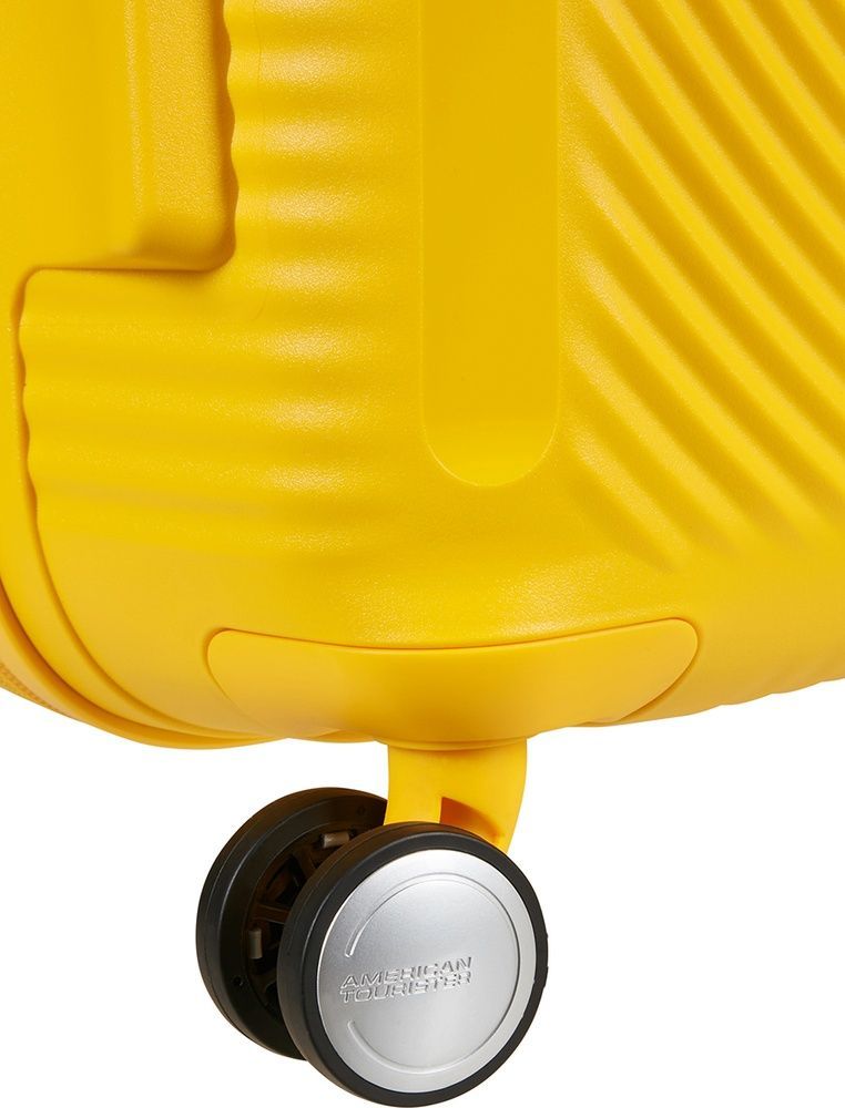 Валіза American Tourister Soundbox із поліпропілену на 4-х колесах 32G*009; Golden Yellow (гігант)