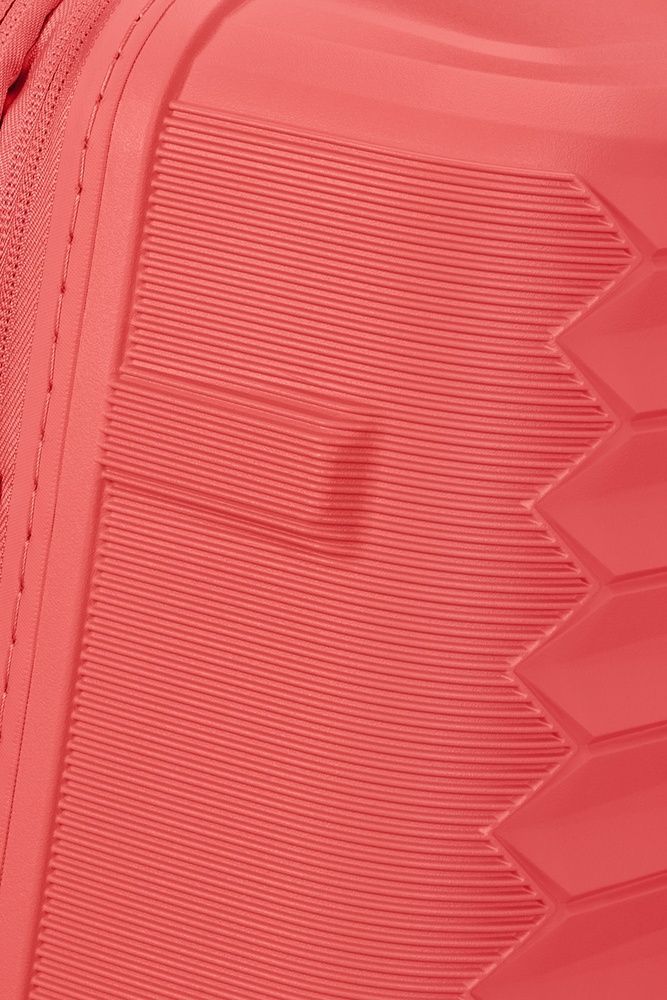 Suitcase American Tourister FastForward made of polypropylene on 4 wheels MI0*002 Sunset Coral (medium)