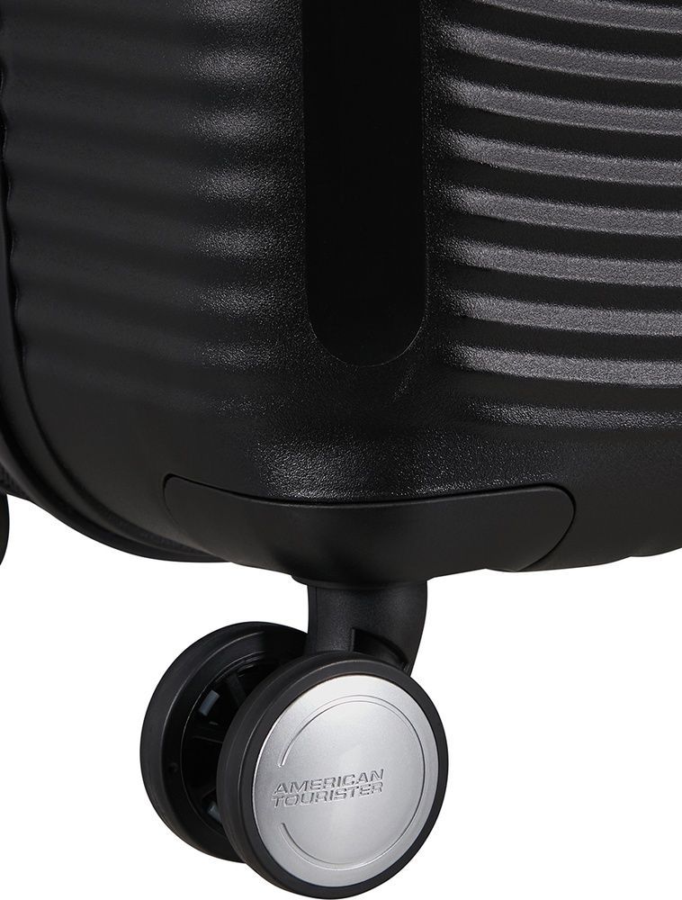 Suitcase American Tourister Soundbox made of polypropylene on 4 wheels 32G*009; Bass Black (extra large)