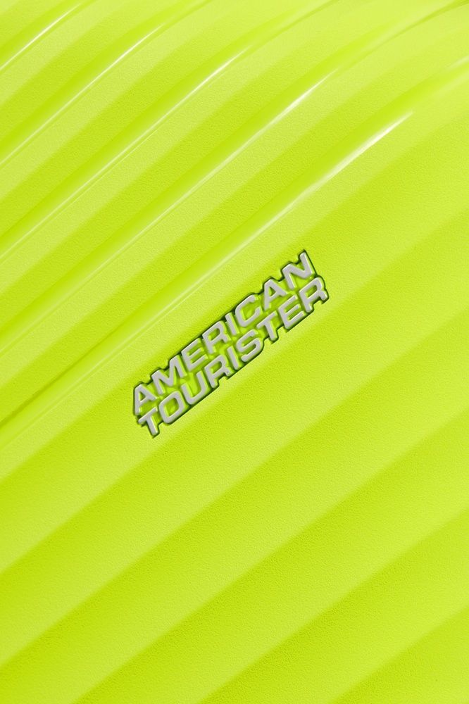 Suitcase American Tourister Diablast on 4 wheels made of polypropylene MK2*002;04 Hyper Lime (medium)