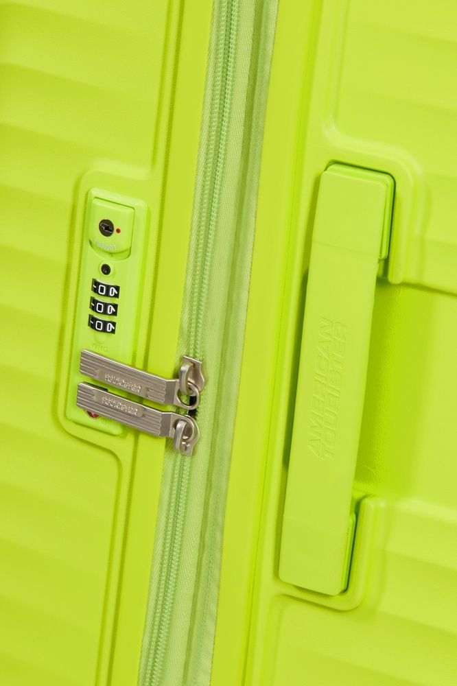 Suitcase American Tourister Diablast on 4 wheels made of polypropylene MK2*002;04 Hyper Lime (medium)