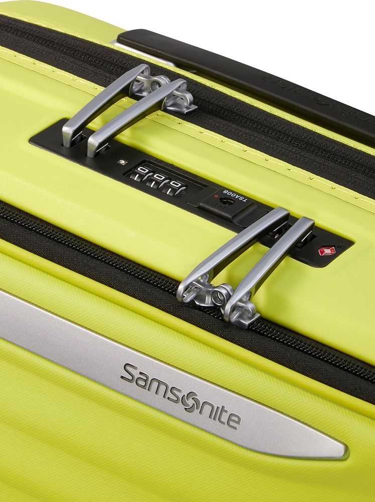 Валіза Samsonite Upscape з відділенням для ноутбука до 15,6" із поліпропілену на 4-х колесах KJ1*007 Lime (мала)