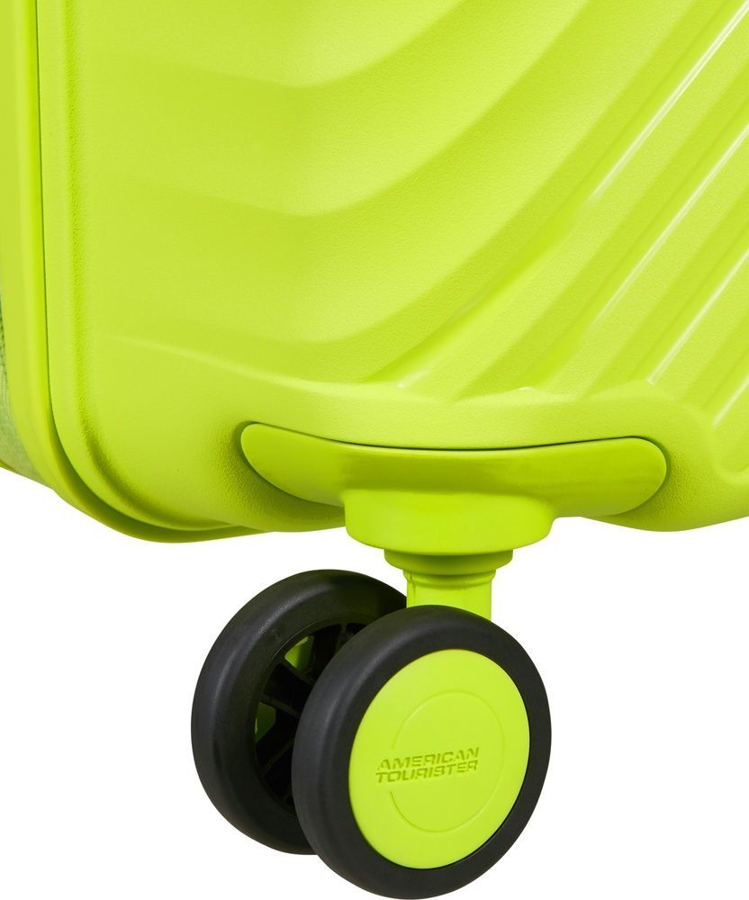 Suitcase American Tourister Diablast on 4 wheels made of polypropylene MK2*002;04 Hyper Lime (medium)