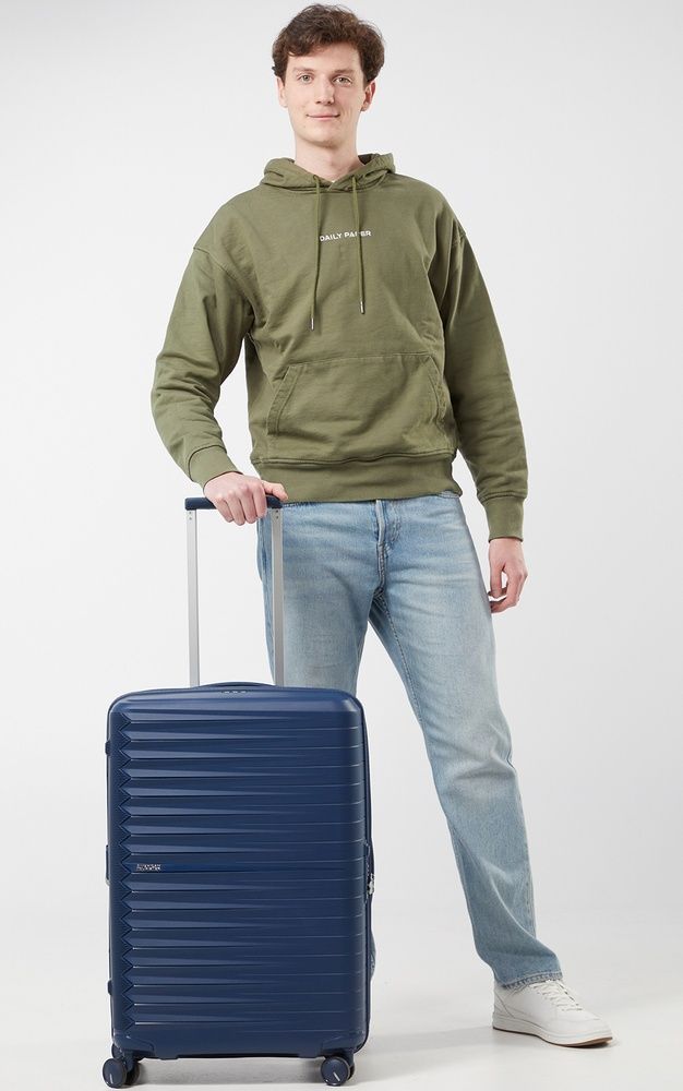 Чемодан American Tourister FastForward из полипропилена на 4-х колесах MI0*002 Navy Blue (средний)