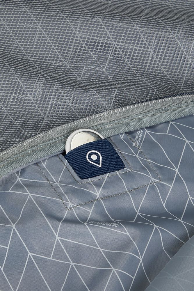 Чемодан American Tourister FastForward из полипропилена на 4-х колесах MI0*002 Navy Blue (средний)