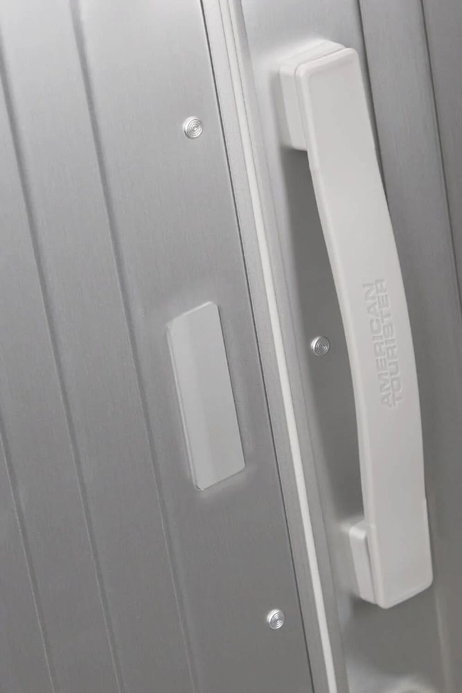 Валіза American Tourister Soundbox ALU алюмінієва на 4-х колесах MI3*001 Silver (мала)