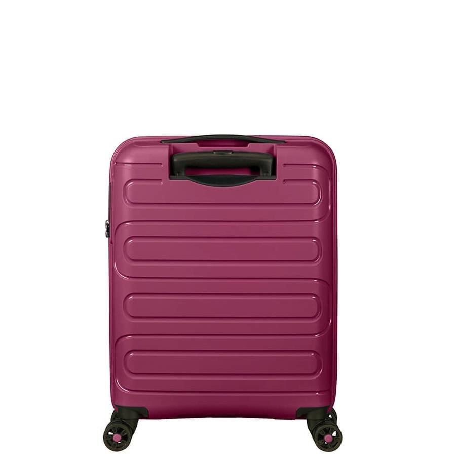 , Small (cabin size), 0-50 liters, 35 л, 40 х 55 x 20 см, 2,5 кг, from 2 to 3 kg, Single, Without extension, Red