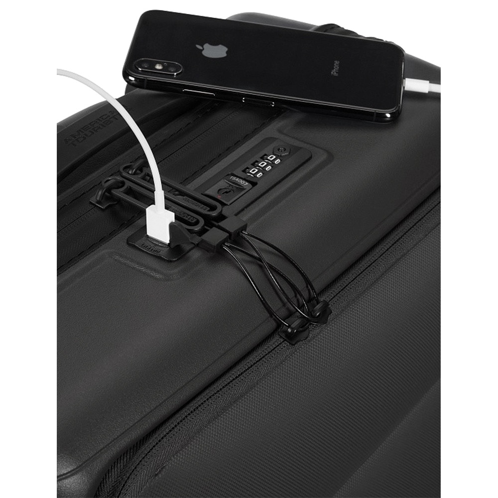Валіза American Tourister Hello Cabin з відділенням для ноутбука до 15,6" з поліпропілену на 4-х колесах MC4*001 Onyx Black (мала)