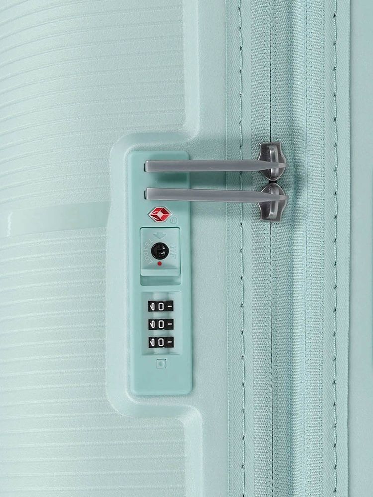 Чемодан American Tourister Starvibe из полипропилена на 4-х колесах MD5*004 Metallic Surf Blue (большой)