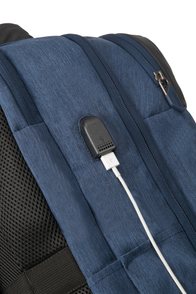 Рюкзак повсякденний з відділенням для ноутбука до 15,6" American Tourister Urban Groove USB Laptop Backpack 24G*029 Dark Navy