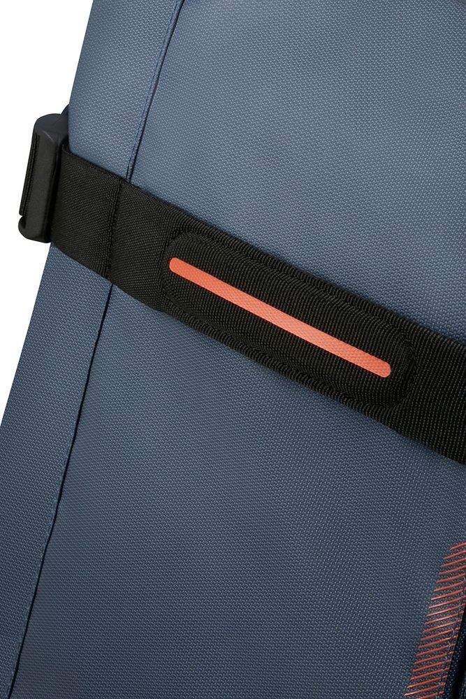 Travel bag with moisture impregnation on 2 wheels American Tourister Urban Track S MD1*201;31 LMTD Navy/Orange (small)