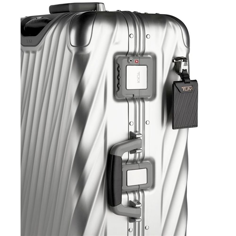 Валіза Tumi 19 Degree Aluminium алюмінієва на 4-х колесах Short Trip 036864SLV2 Silver (середня)