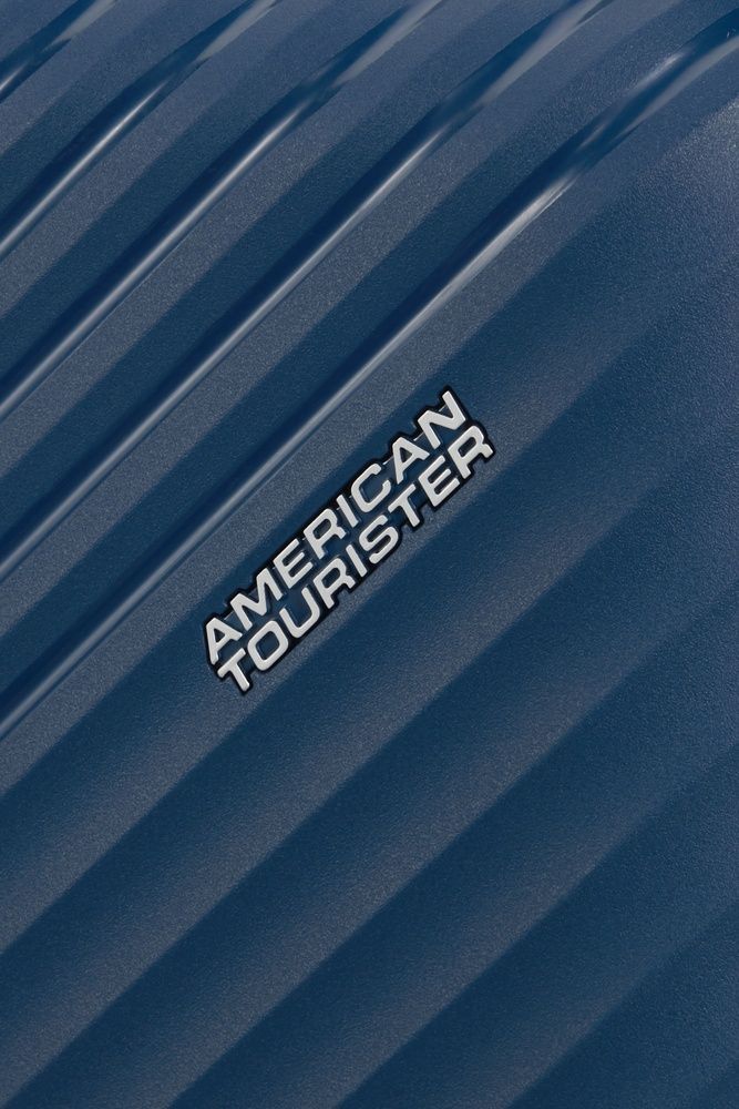 Suitcase American Tourister Diablast on 4 wheels made of polypropylene MK2*002;01 Darkwave Blue (medium)