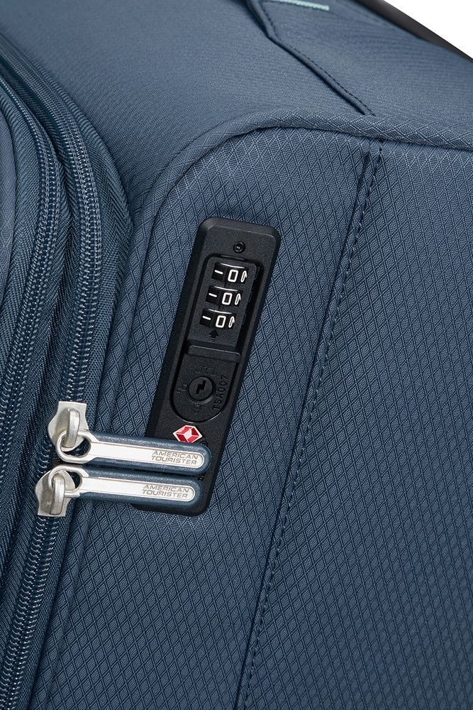 Lightweight suitcase American Tourister AeroSpin textile on 4 wheels MH6*003;31 Indigo (large)