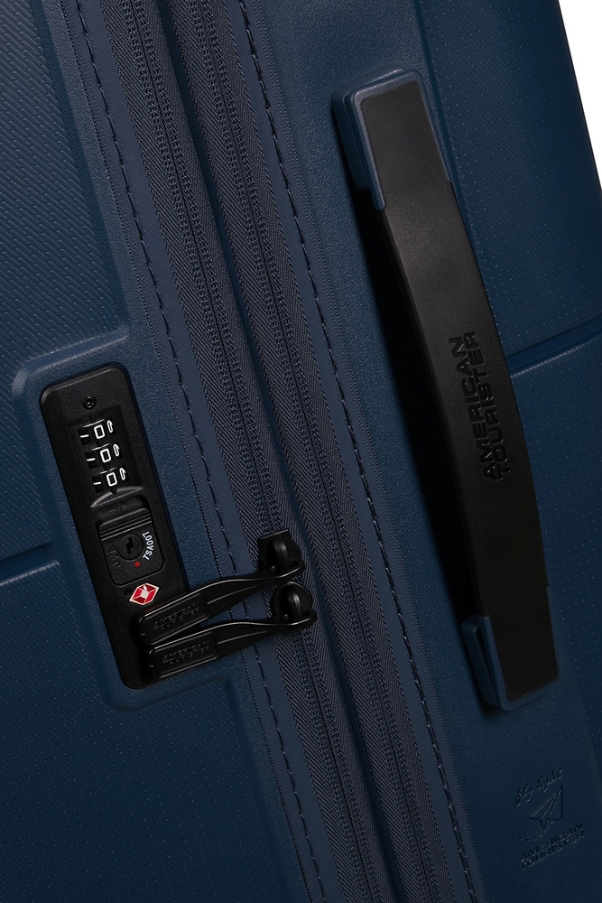 Валіза American Tourister Dashpop із поліпропілену на 4-х колесах MG5*002;11 Midnight Blue (середня)