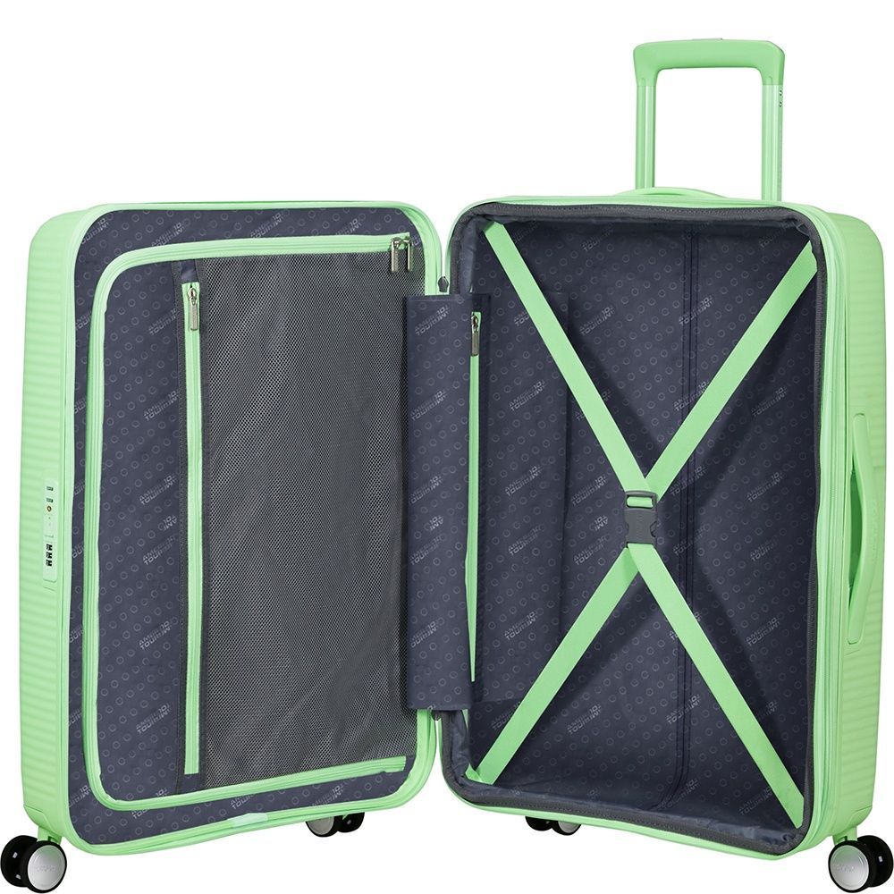 Валіза American Tourister Soundbox із поліпропілену на 4-х колесах 32G*002 Kiwi Green (середня)