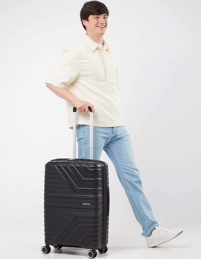 Валіза American Tourister Flytwist із поліпропілену на 4-х колесах MI1*002 Shadow Black (середня)