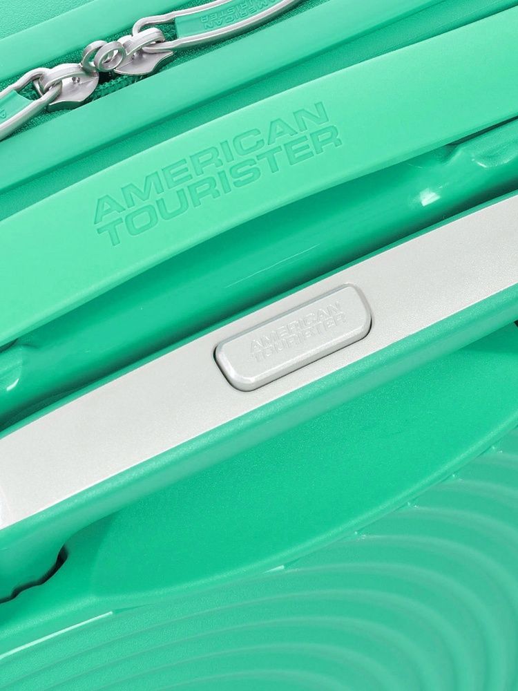 Валіза American Tourister SoundBox Mini із поліпропілену на 4-х колесах MG8*001 Bright Green (екстра мала)