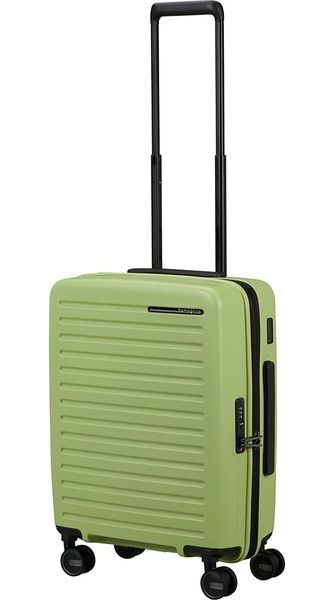 Чемодан Samsonite Restackd из полипропилена на 4-х колесах KO6*001 Wasabi (малый)