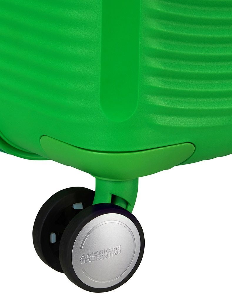 Чемодан American Tourister Soundbox из полипропилена на 4-х колесах 32G*003 (большой)